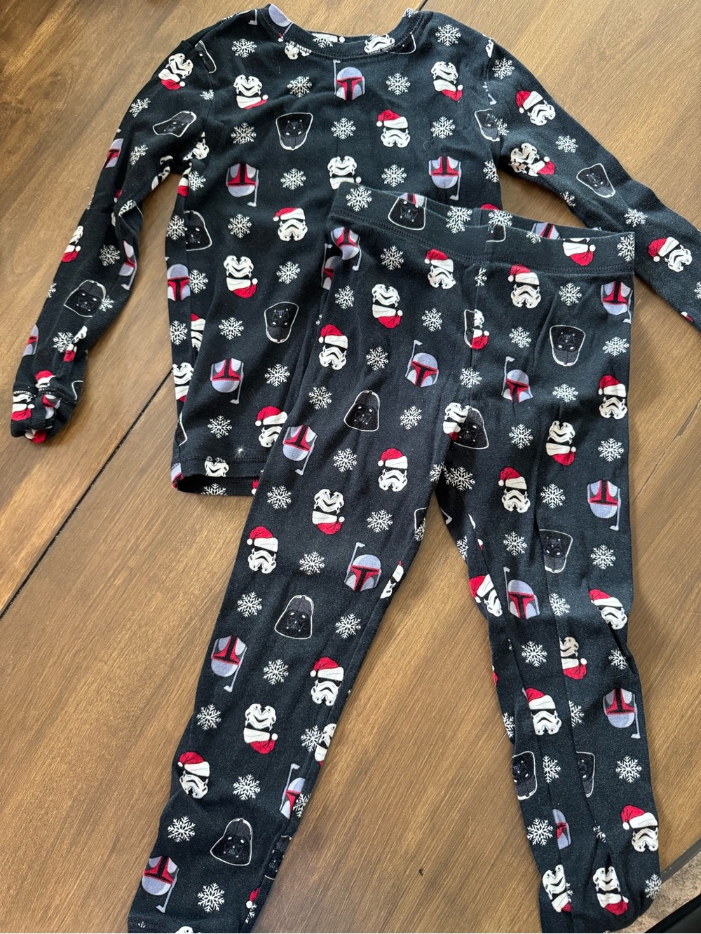 GAP Black Kids Star Wars Holiday Pajama Set with Red Accents